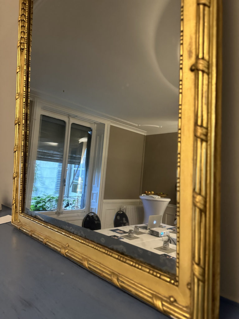 Miroir sale de location le Salon